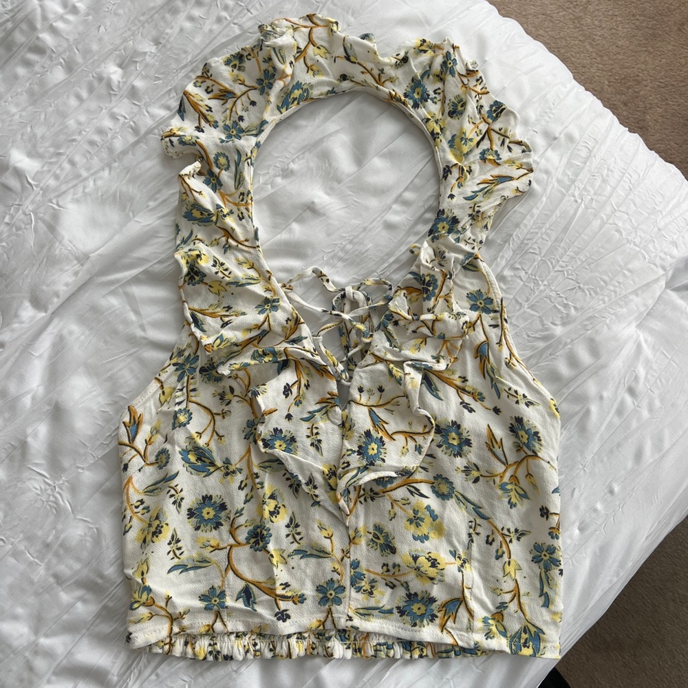 Kendall and Kylie crop top halter